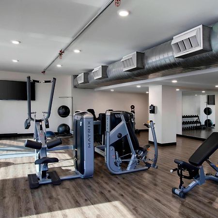 Отель Winston-Salem Marriott Экстерьер фото