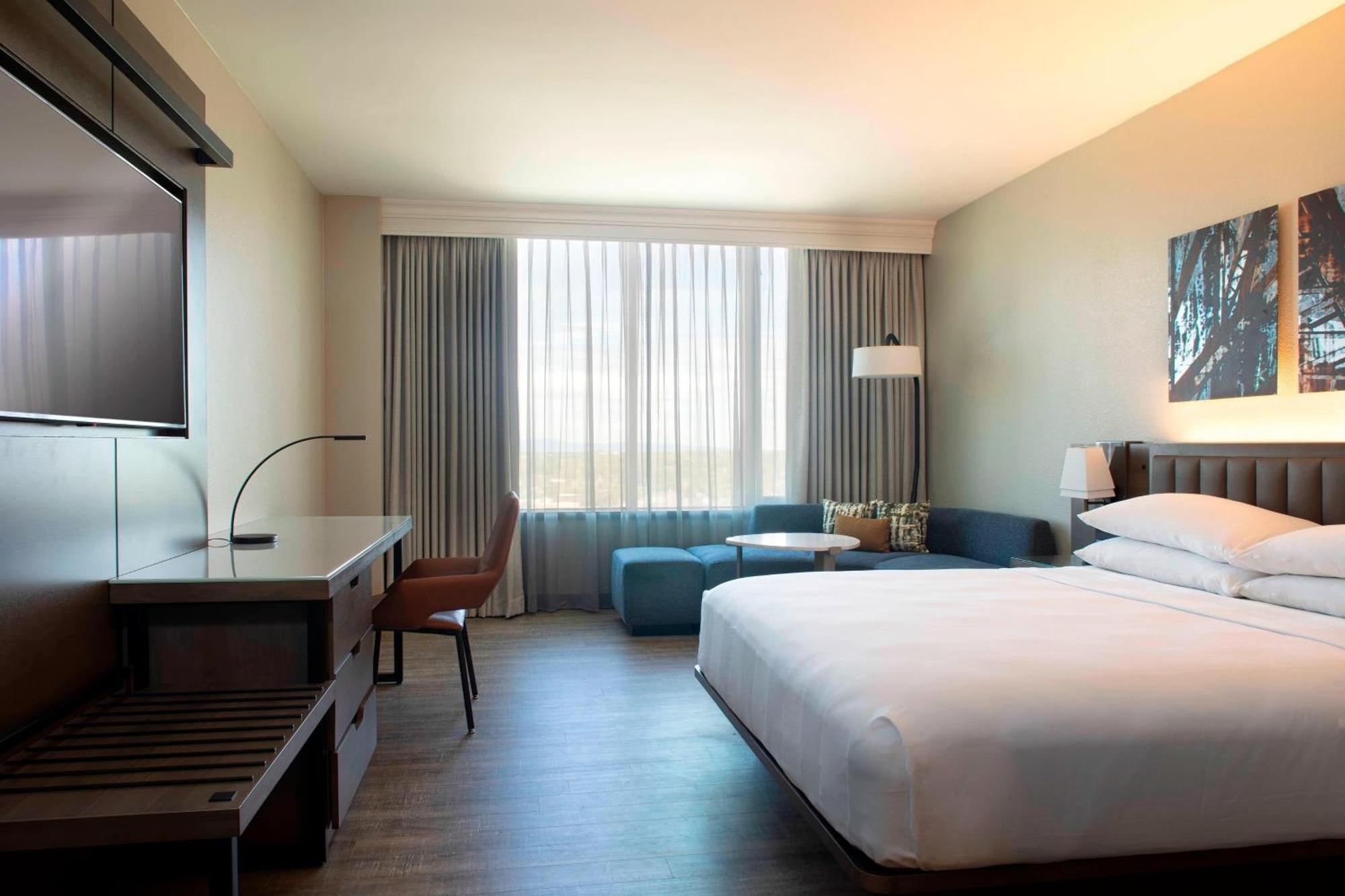 Отель Winston-Salem Marriott Экстерьер фото