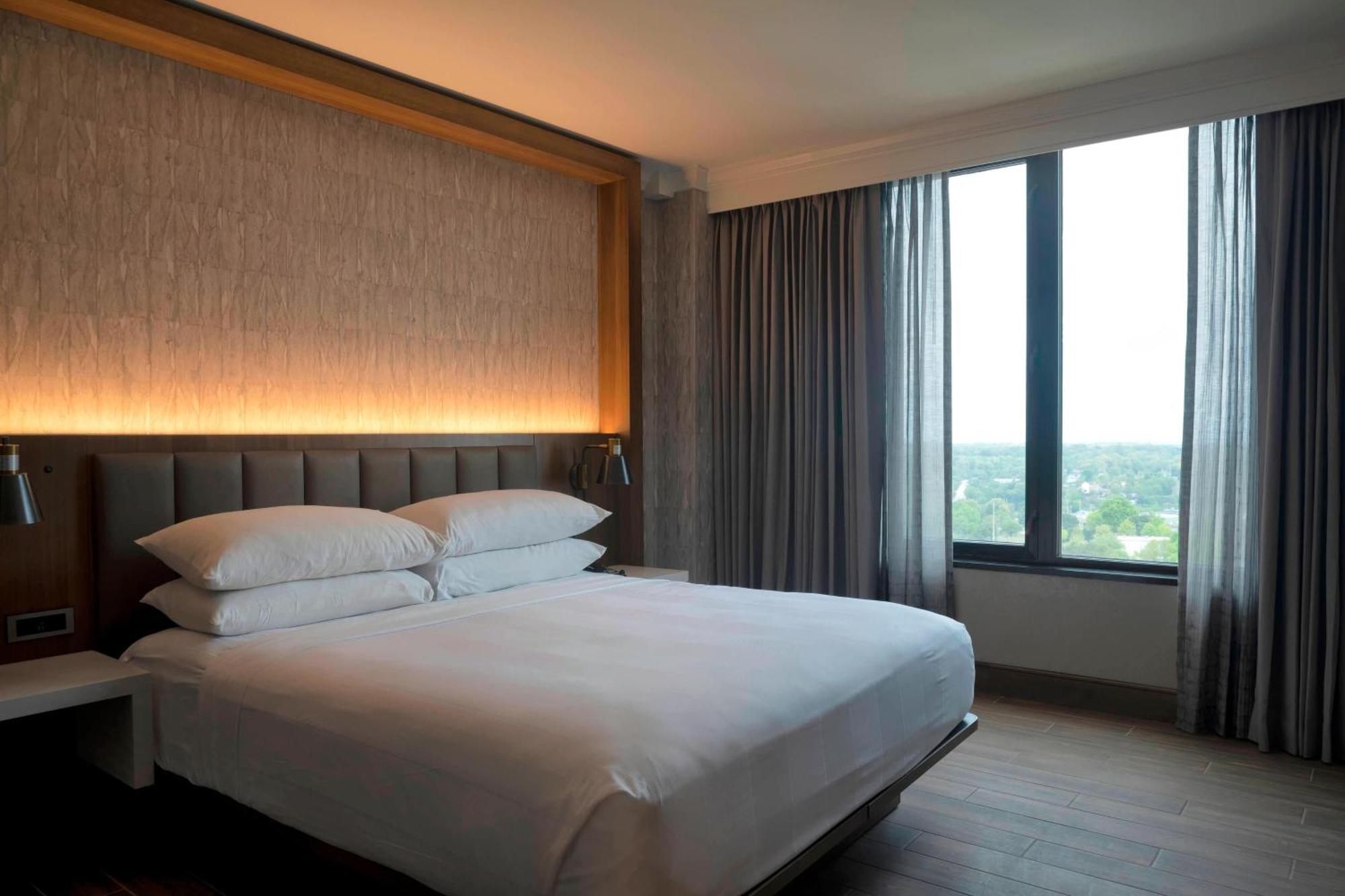 Отель Winston-Salem Marriott Экстерьер фото