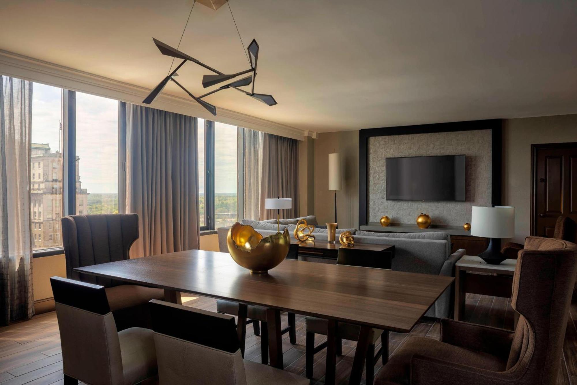 Отель Winston-Salem Marriott Экстерьер фото