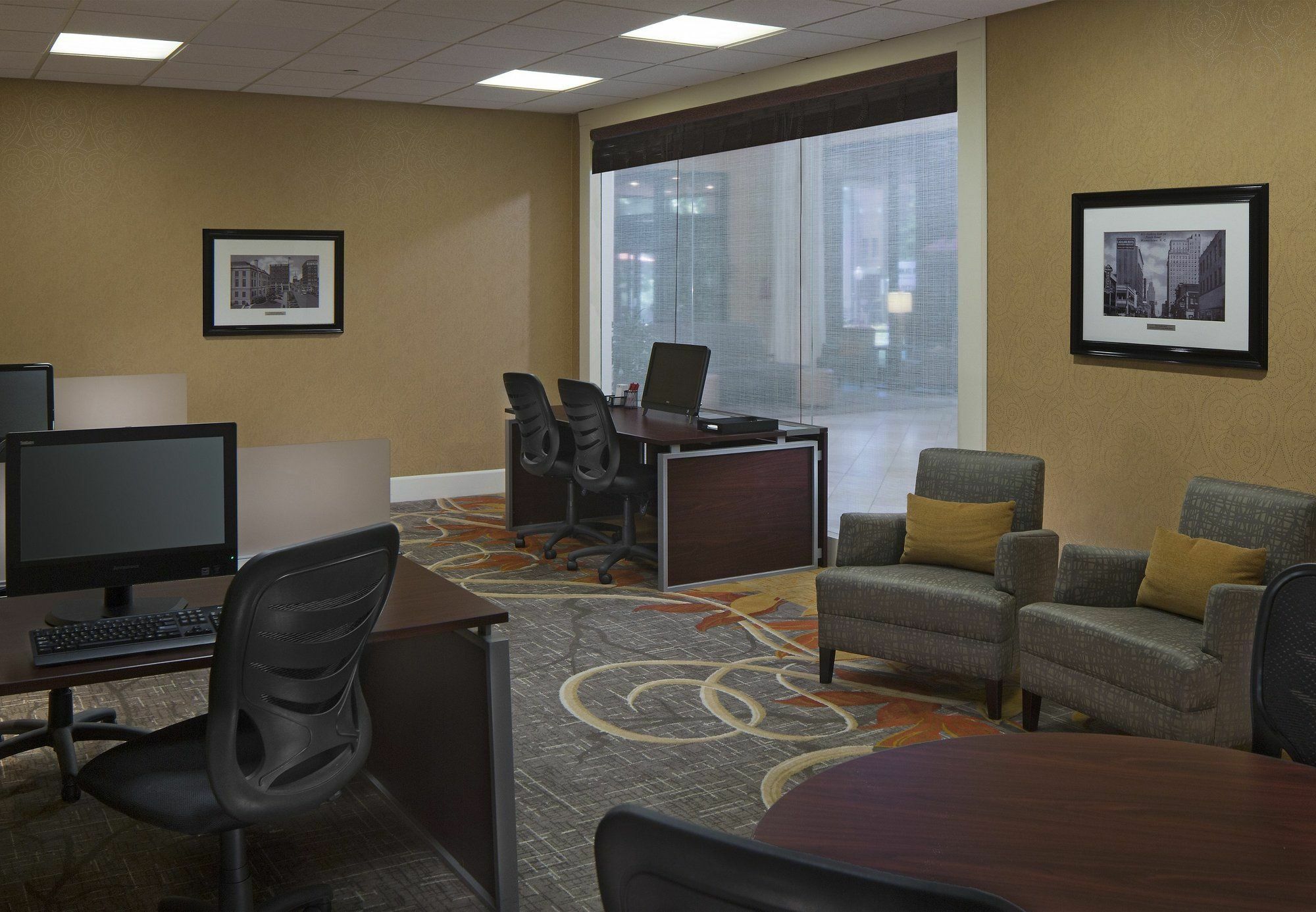 Отель Winston-Salem Marriott Экстерьер фото