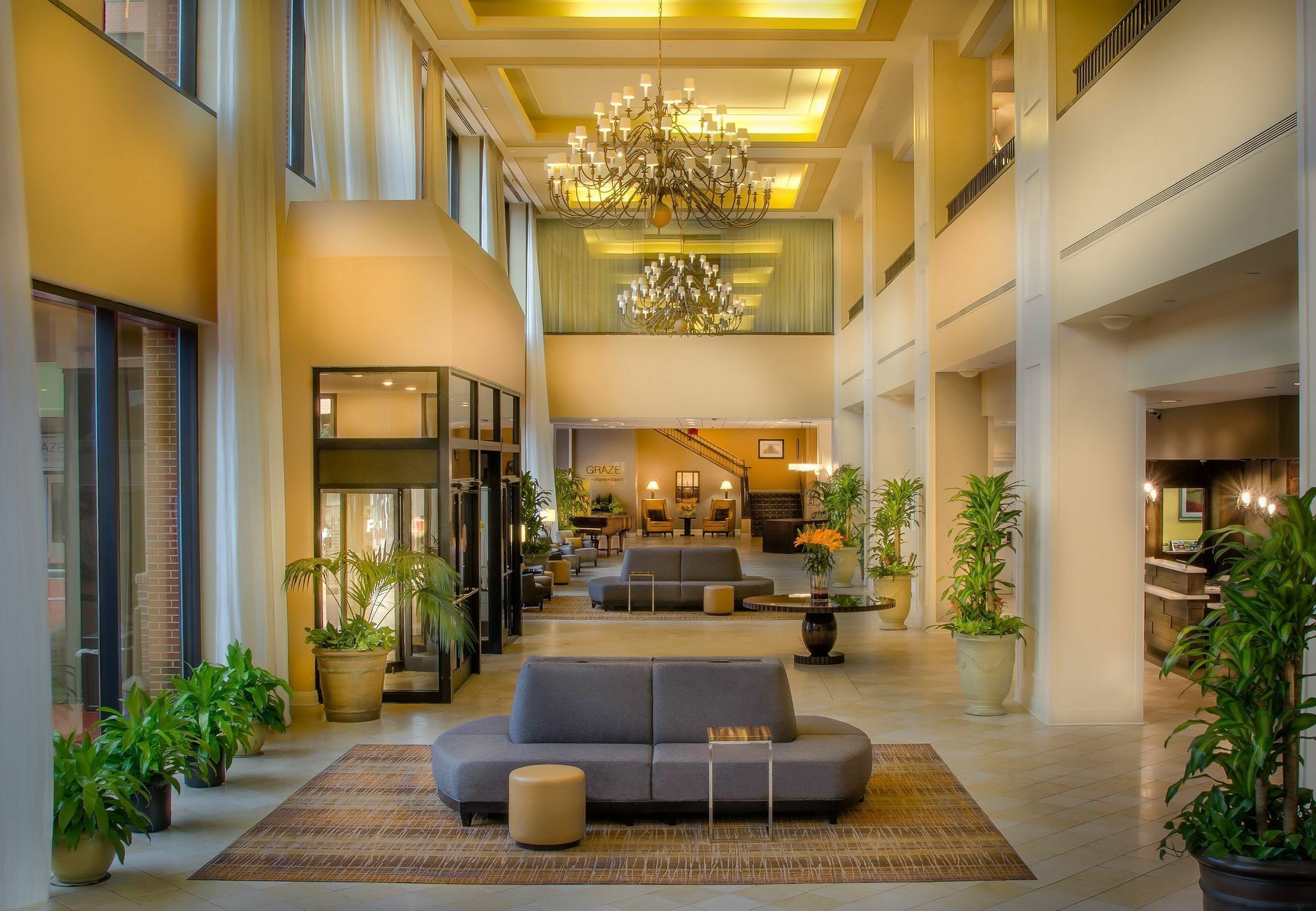 Отель Winston-Salem Marriott Экстерьер фото